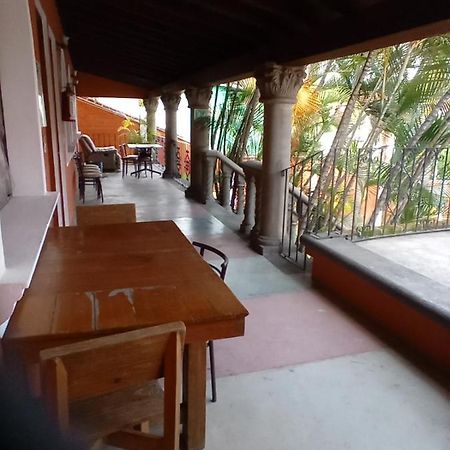 Posada cocos Cuernavaca Exterior foto
